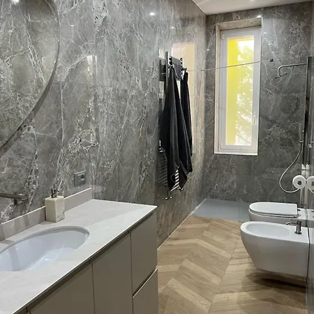 Palazzi Private Entrance And Parking Appartement *